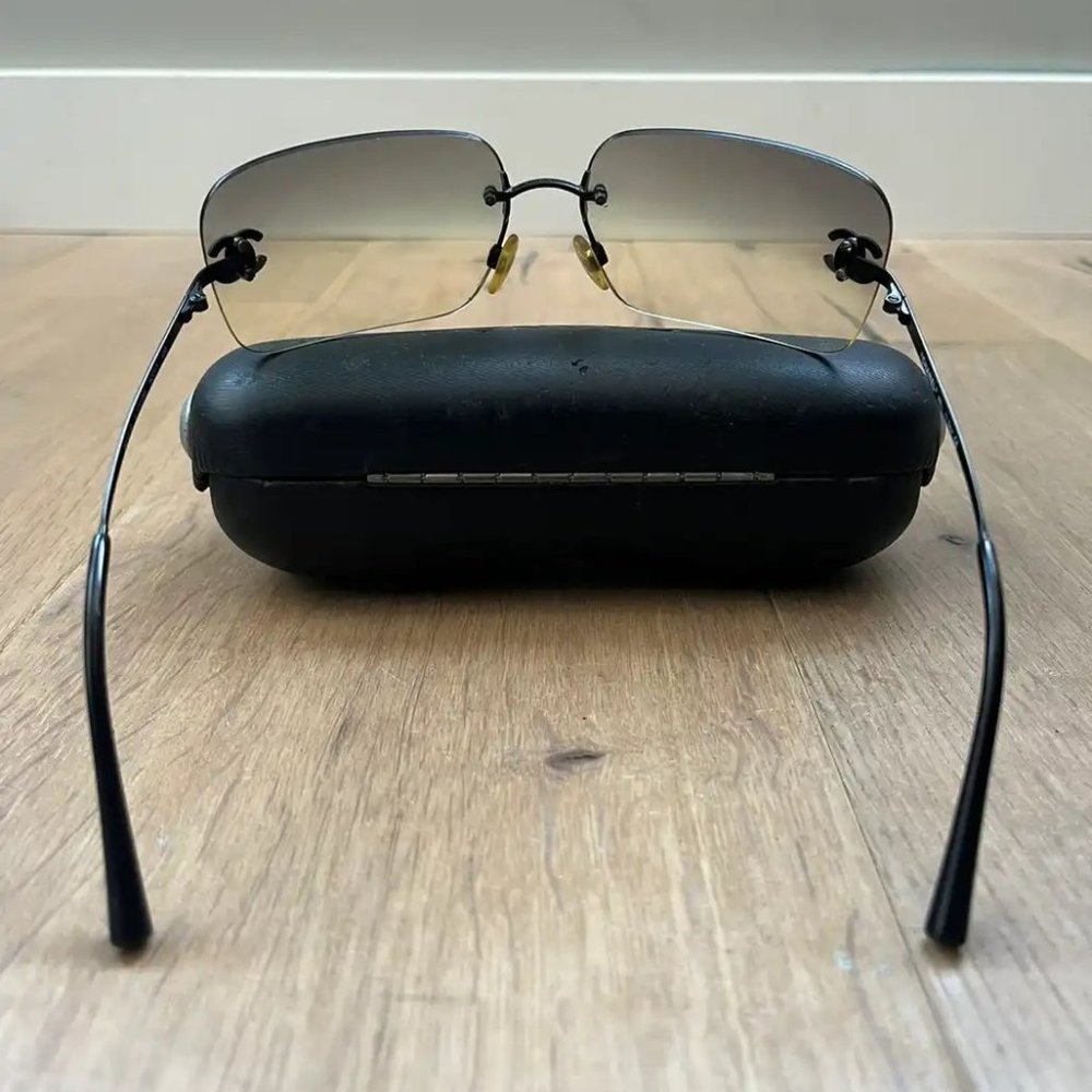 💯Auth Chanel 4017-D Rimless Swarovski double C Gradient Sunglasses BEAUTIFUL! - Picture 5 of 13